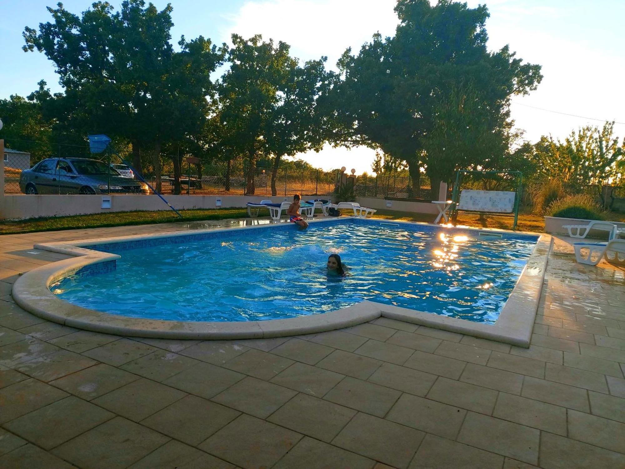 Kaja House Apartments Лозовац Стая снимка