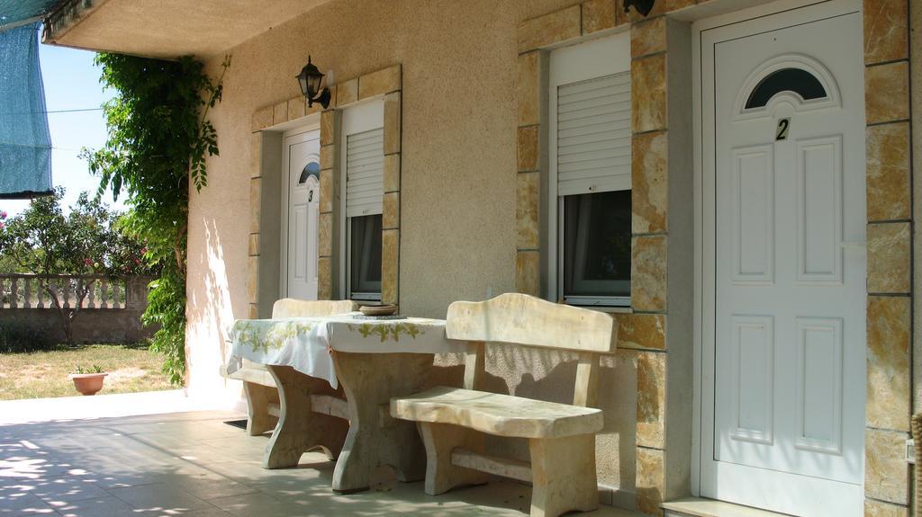 Kaja House Apartments Лозовац Екстериор снимка