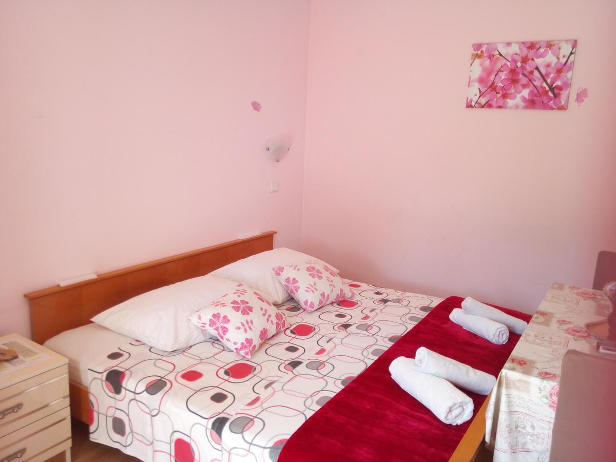 Kaja House Apartments Лозовац Екстериор снимка